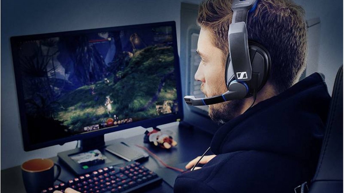 Gamer's Health: How to Avoid Eye Strain, Fatigue, and Other Issues
